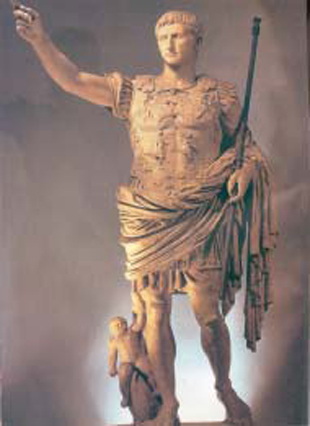 3. Ανδριάντας του αυτοκράτορα
Αυγούστου
(Μουσείο Βατικανού). Οι Ρωμαίοι
σέβονταν τον αυτοκράτορα τόσο
που τον λάτρευαν ως θεό. 