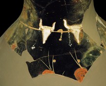 Κωμικός χορός. Ερυθρόμορφη αττική οινοχόη, περ. 360 π.Χ. (Αθήνα, Μουσείο Μπενάκη).