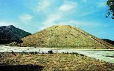 4. O τύμβος των Αθηναίων στο Μαραθώνα