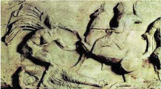 1. Σκηνή από το ναό της Αθηνάς Νίκης με παραστάσεις Ελλήνων και Περσών πολεμιστών. Φαίνεται ότι για τους Έλληνες η νίκη ήταν πολύ σημαντική, γιατί για πρώτη φορά σκάλισαν πολεμική σκηνή σε ιερό κτίριο (Λονδίνο, Βρετανικό Μουσείο).