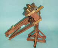 3. Aναπαράσταση βυζαντινής βαλλίστρας υγρού πυρός (Μουσείο Τεχνολογίας, Θεσσαλονίκη)