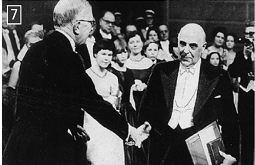 Ο Γιώργος Σεφέρης παραλαμβάνει το Νόμπελ Λογοτεχνίας το 1963