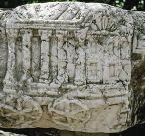 Μια από τις σπάνιες απεικονίσεις της Κιβώτου της Διαθήκης. Ο Δαβίδ, αφού ανέκτησε την Κιβωτό από τους Φιλισταίους, την τοποθέτησε στην Ιερουσαλήμ, η οποία έκτοτε έγινε η πρωτεύουσα του βασιλείου του. Η παράσταση προέρχεται από Συναγωγή της Καπερναούμ του 3ου αι. μ.Χ.