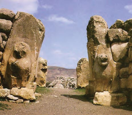 Βασιλική Πύλη, Χατούσα περιπού 1400 μ.Χ.