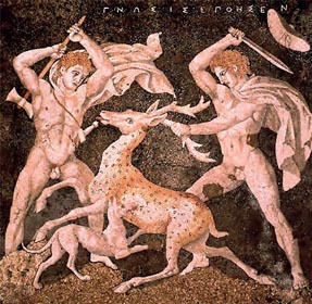 Ψηφιδωτό από οικία της Πέλλας, των αρχών τον 3ον αι. π.Χ. Εξαίρετο έργο καλλιτέχνη που άφησε το όνομα τον ανεξίτηλο πάνω στο ίδιο τον το έργο «Γνώσις εποίησεν». Εικονίζει σκηνή κυνηγιού. Η Πέλλα ήταν η νέα πρωτεύουσα τον Μακεδονικού κράτους, την οποία ίδρυσε ο βασιλιάς Αρχέλαος (413-399 π.Χ.), εγκαταλείποντας τις Αιγές για να μεταφέρει το κέντρο του κράτους πλησιέστερα στη θάλασσα σήμερα η Πέλλα βρίσκεται στην ενδοχώρα λόγω των προσχώσεων. Η νέα πρωτεύουσα οικοδομήθηκε σύμφωνα με το ιπποδάμειο σύστημα και κοσμήθηκε με λαμπρά δημόσια κτήρια και ιδιωτικές κατοικίες σαν κι αυτή που διακοσμείται από το ψηφιδωτό του Γνώσιος.