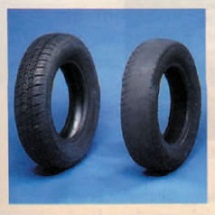 α) Ελαστικά σε καλή κατάσταση. 6) Φθαρμένα ελαστικά.