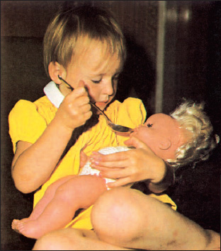  Desmond Morris, Η ανθρωποπαρατήρηση: η ανθρώπινη συμπεριφορά, εκδ. Αρσενίδη, 1998.