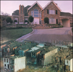 Κατοικία: δείκτης κοινωνικής διαστρωμάτωσης (J. Shepard & R. Greene, Sociology and you, National Textbook Co., 2001).