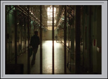 Εσωτερικό των φυλακών υψίστης ασφαλείας στο Παρίσι (Φωτογραφικό Αρχείο Associated Press/Eurokinisi).