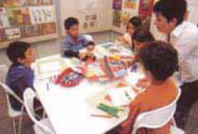 φωτ.2.1 Εθελοντική απασχόληση παιδιών.