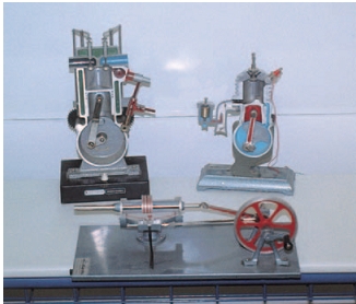 Εικόνα 6.6: Έτοιμα μοντέλα-τομές κινητήρων