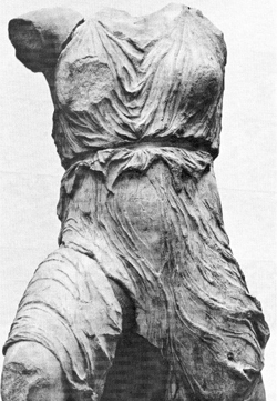 315. Η Ίρις από το αέτωμα του Παρθενώνα 