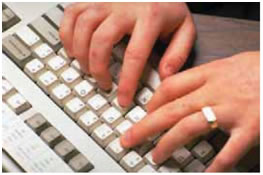 Εικ. 38 Το τμήμα Πληροφοριακών Συστημάτων συνεργάζεται στενά με όλα τα τμήματα της επιχείρησης υποστηρίζοντας τα ειδικά μηχανογραφικά προγράμματα που χρησιμοποιούν.