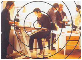 Εικ. 39 Συνεργασία μιας ομάδας εργαζομένων.