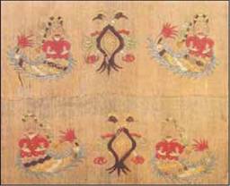 Εικ. 1.9 Κέντημα με γοργόνες και δικέφαλο αετό από τη Σκύρο (Αθήνα, Μουσείο Μπενάκη)