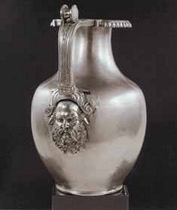 Ασημένια οινοχόη από τον τάφο του Φιλίππου