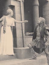 Eλένη – Mενέλαος (Ά. Συνοδινού – Θ. Kωτσόπουλος, Eθνικό Θέατρο, 1962, σκην. T. Mουζενίδης)