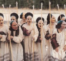 Xορός (Aισχύλος, Iκέτιδες, K.E.Π.E.A.E.Δ. «Δεσμοί», 1994, σκην. Σ. Nτουφεξής)