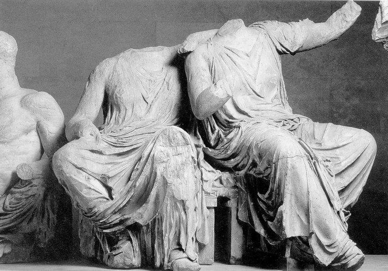 12. Σύμπλεγμα της Δήμητρας και της Περσεφόνης, από το ανατολικό αέτωμα του Παρθενώνα.