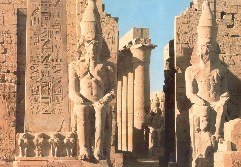 4. Η είσοδος του ναού του Άμονα στο Λούξορ, 1417-1379 π.Χ.