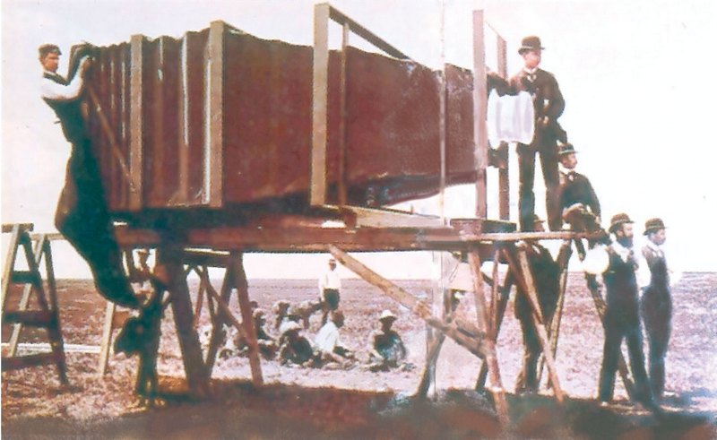 28. Παλαιά φωτογραφική μηχανή.